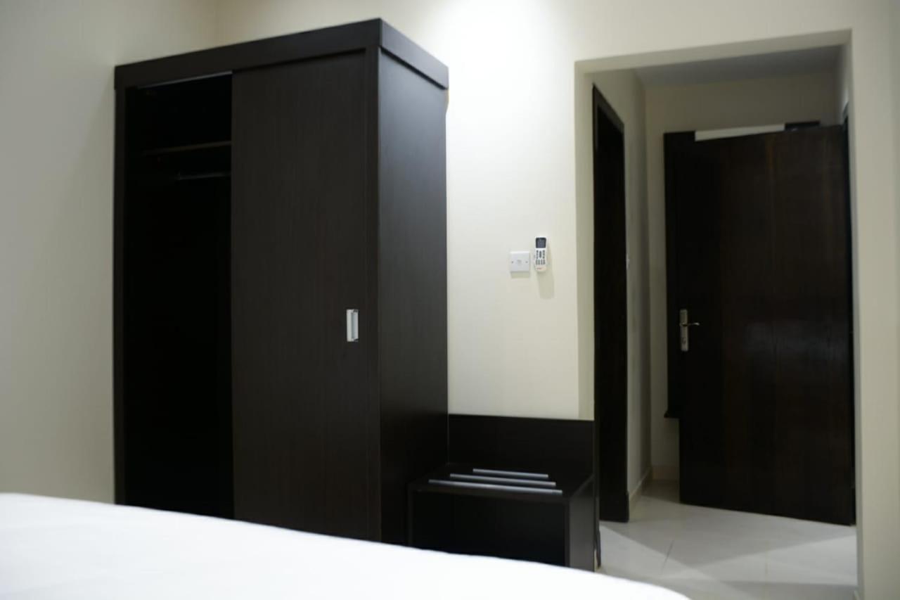 Mj Apartments Khobar Bagian luar foto